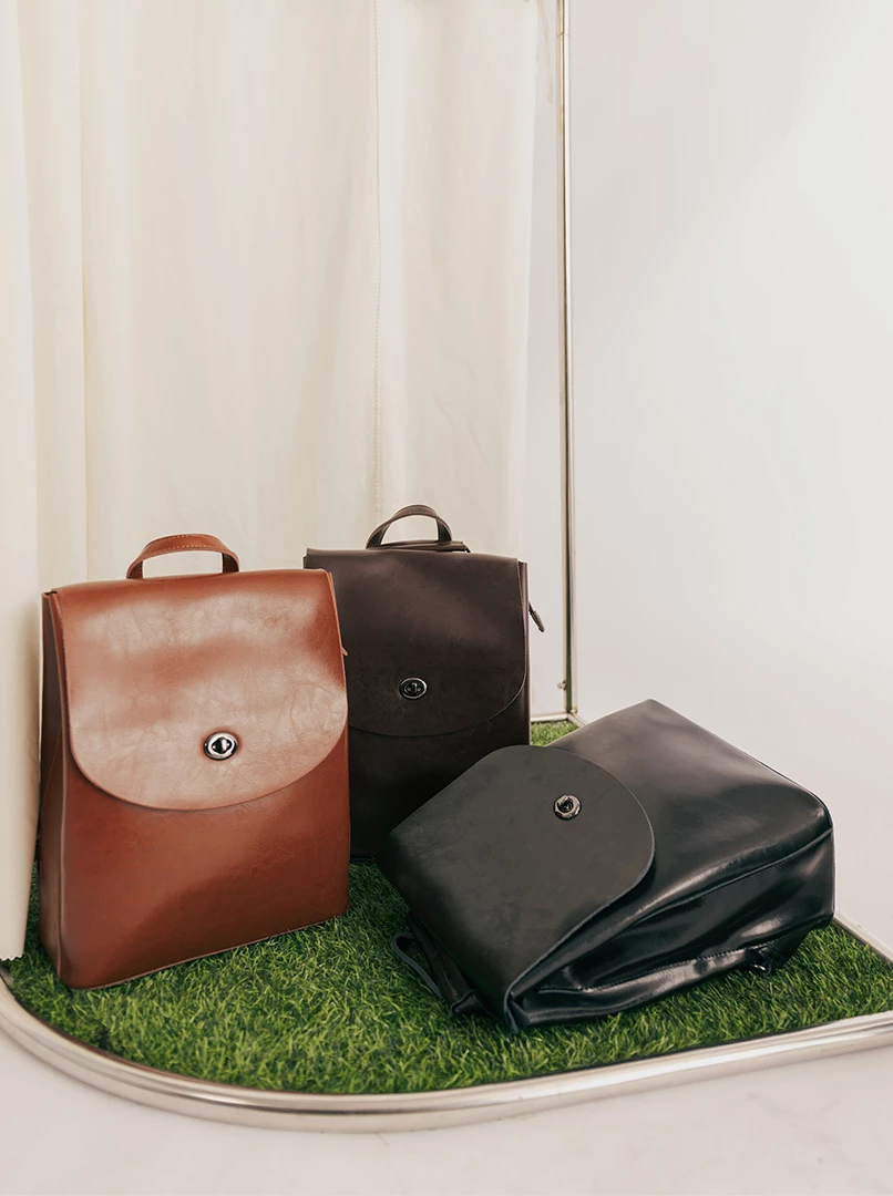 真牛皮質感後背包