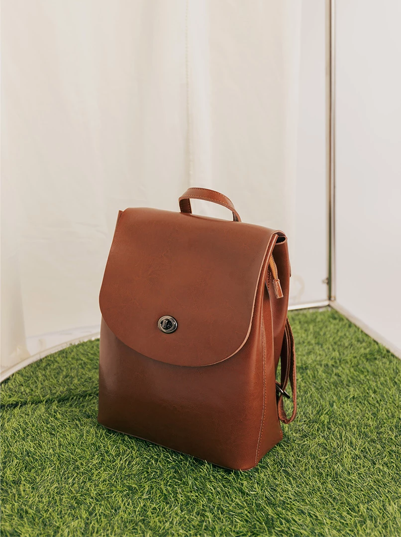 真牛皮質感後背包