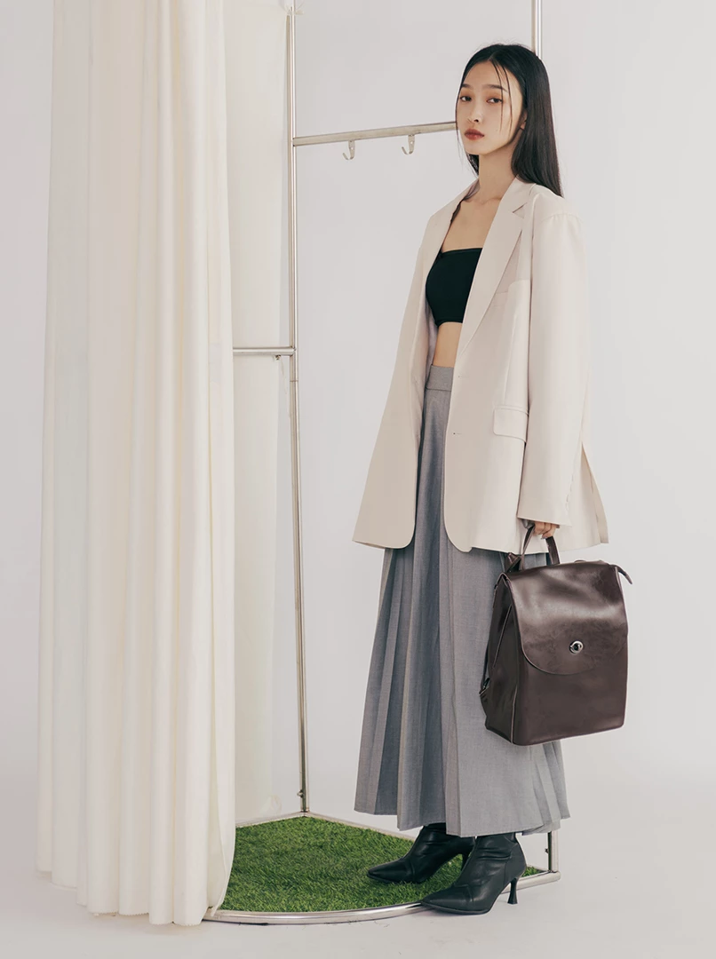 真牛皮質感後背包