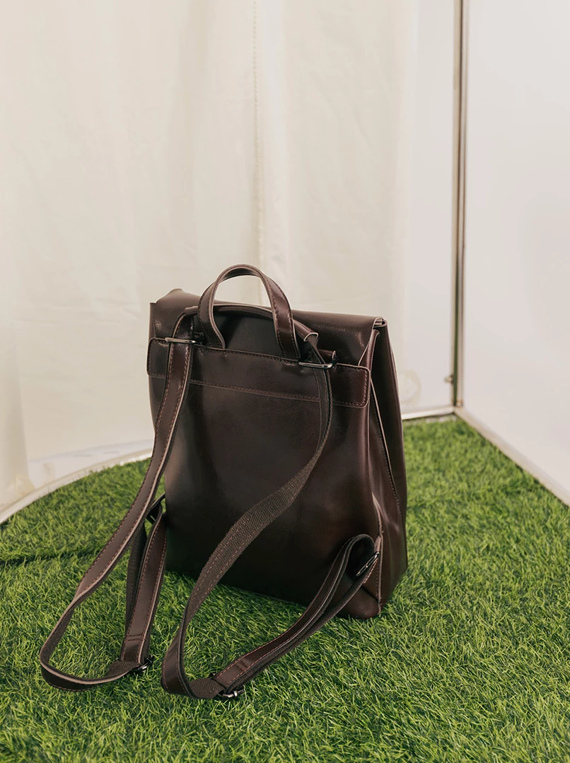 真牛皮質感後背包