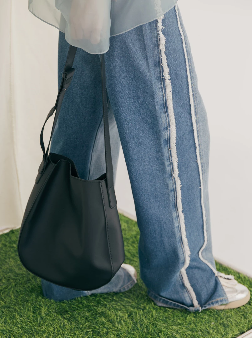 水桶質感單肩包