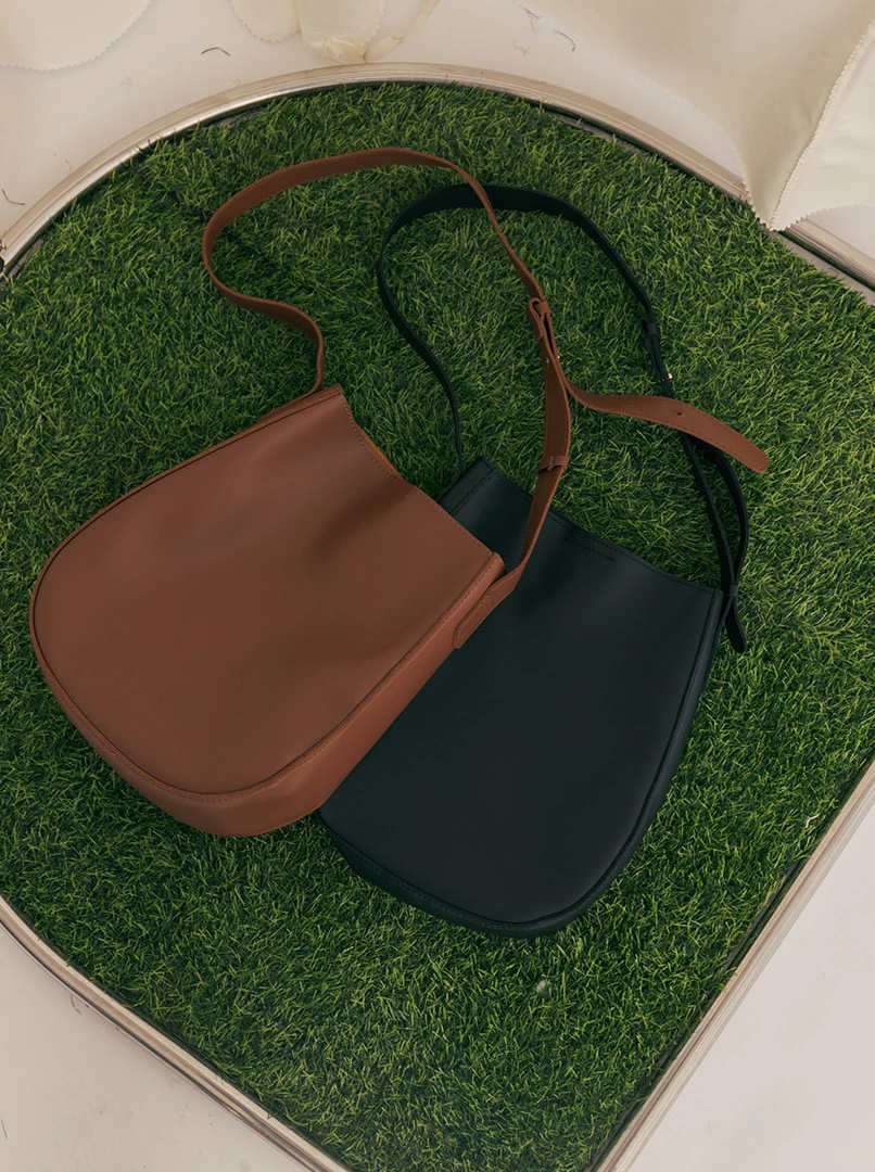 水桶質感單肩包