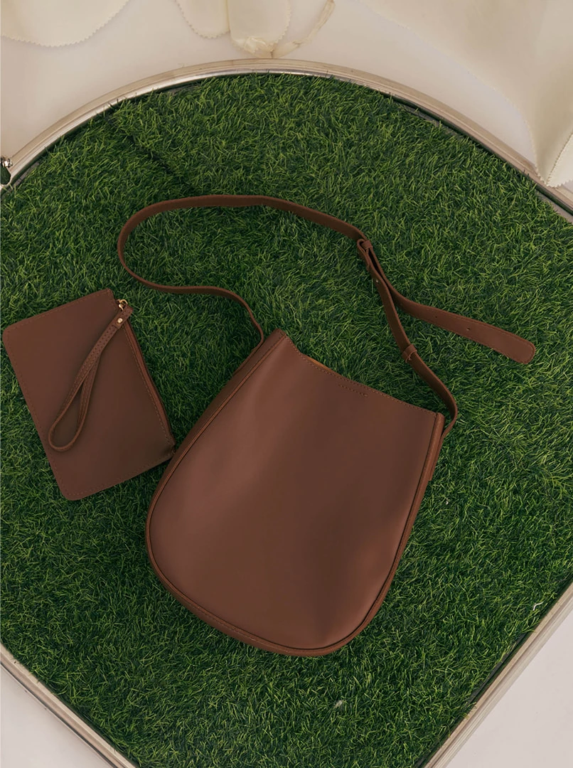 水桶質感單肩包