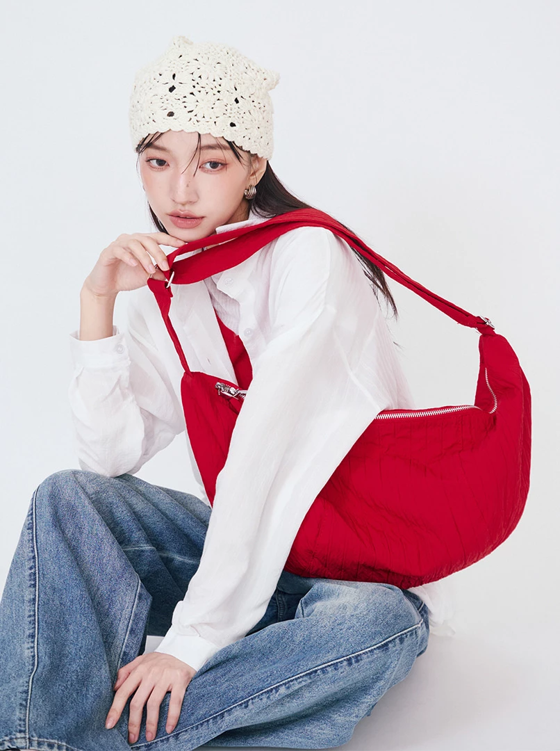 慵懶斜跨帆布包