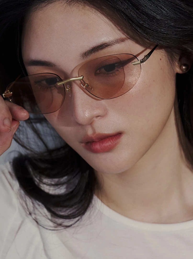 精緻橢圓小框墨鏡