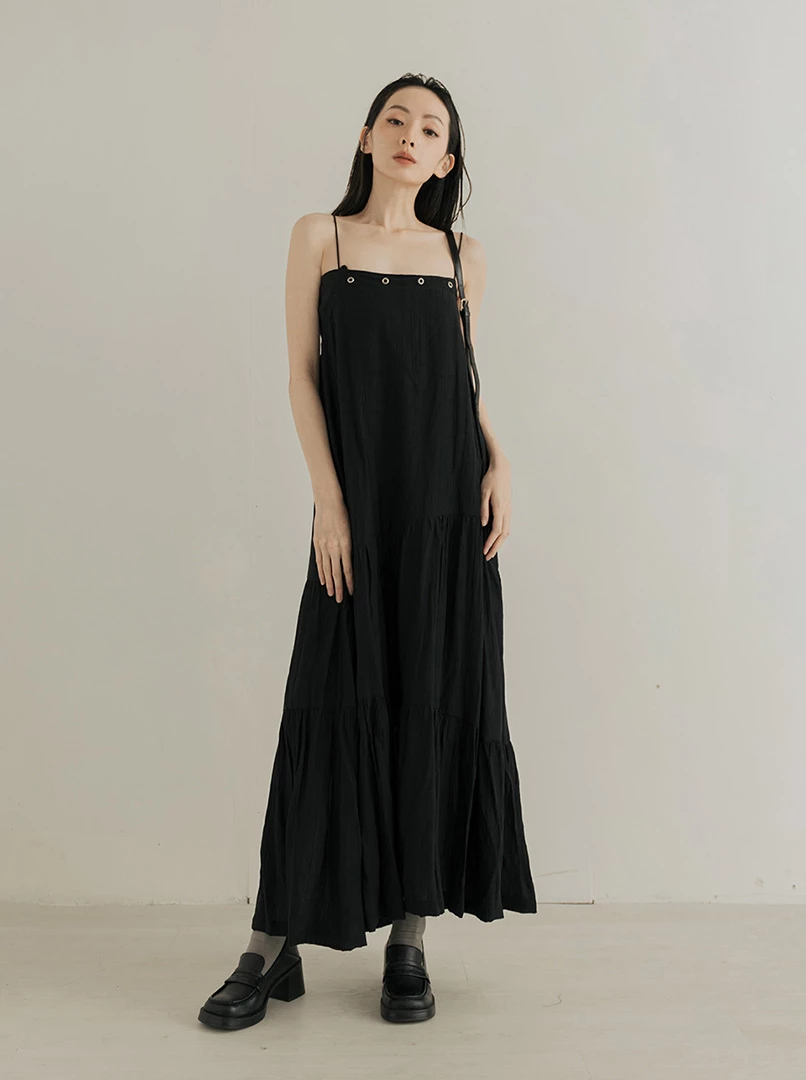 寬鬆交叉連身洋裝