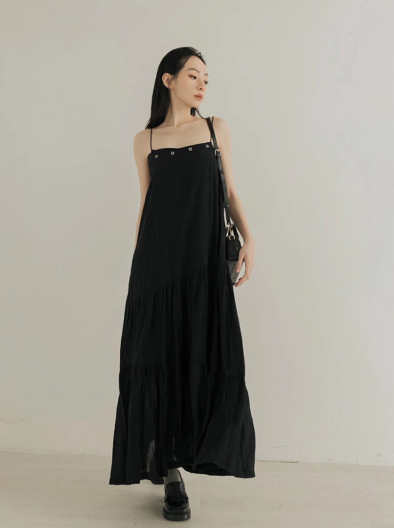 寬鬆交叉連身洋裝