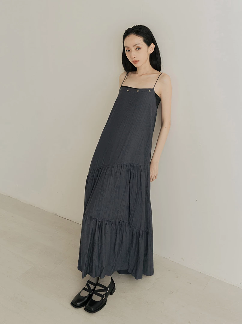 寬鬆交叉連身洋裝