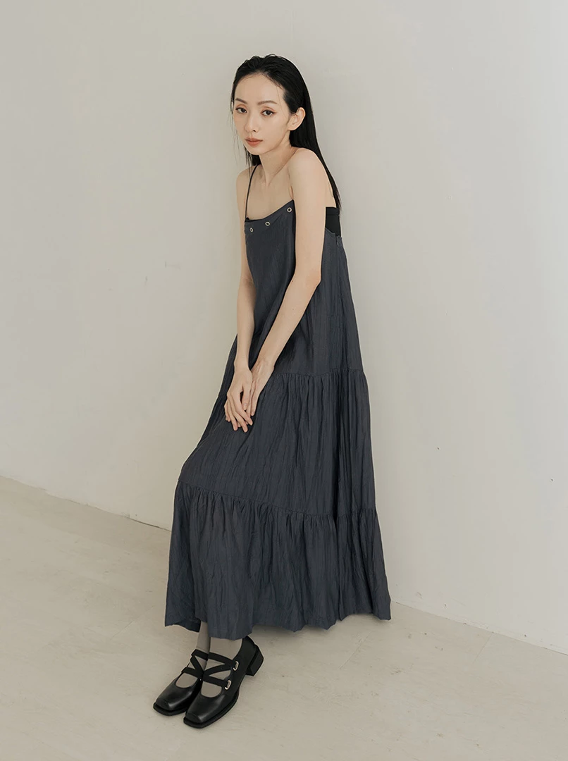 寬鬆交叉連身洋裝