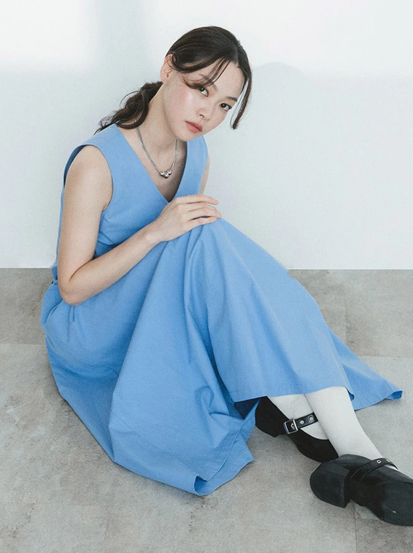 絲質綁帶造型長洋