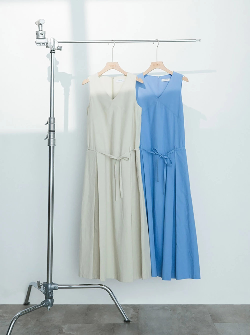 絲質綁帶造型長洋