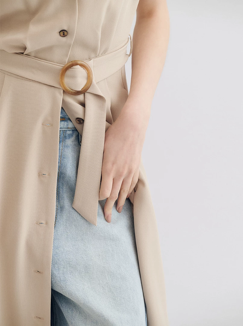 V領收腰襯衣式連衣裙