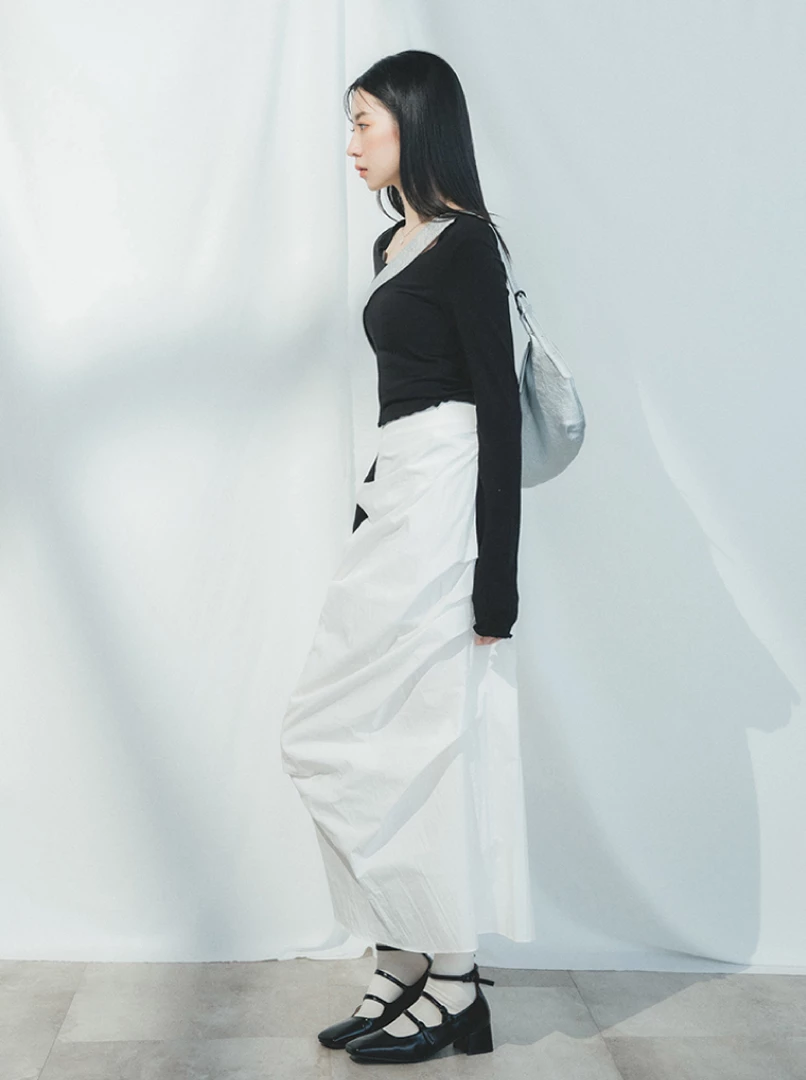 U領捲邊親膚上衣