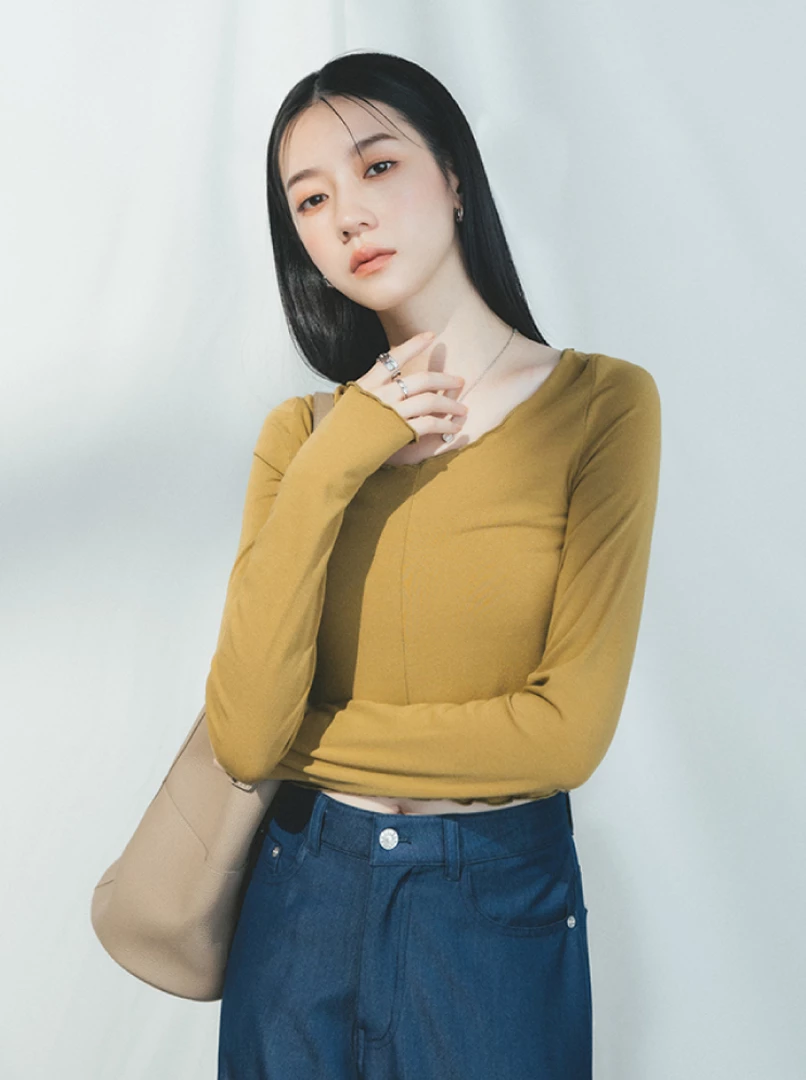 U領捲邊親膚上衣'