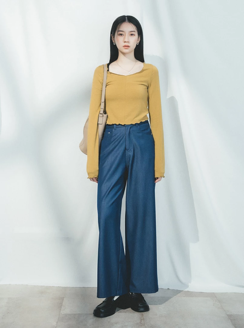 U領捲邊親膚上衣