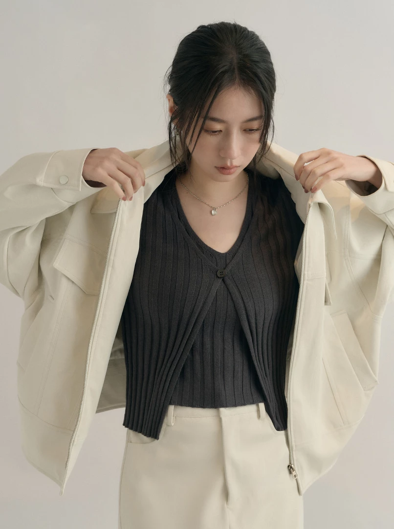 假兩件坑條針織上衣