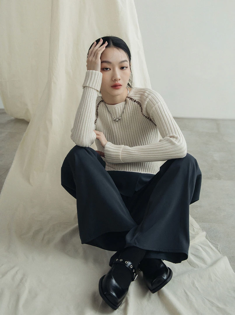 粗豎條紋撞色縫線感上衣