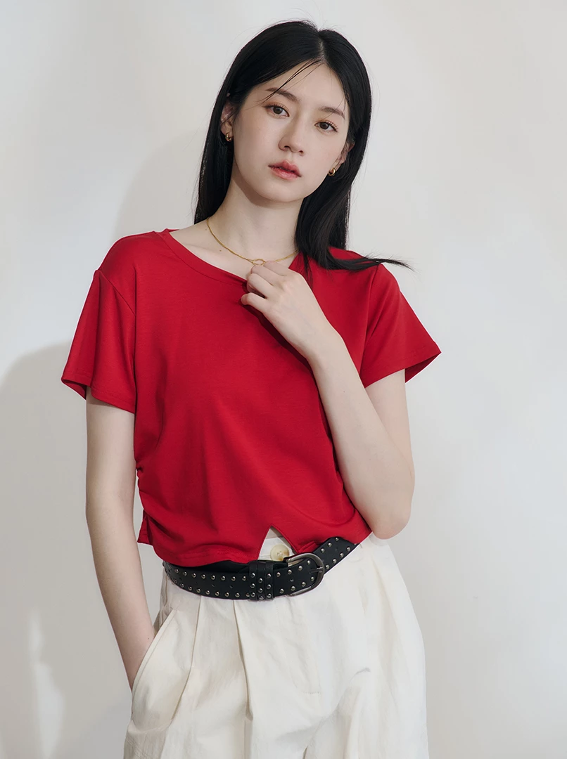 圓領小開衩質感上衣