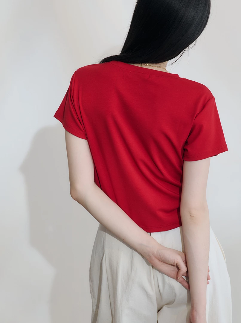 圓領小開衩質感上衣