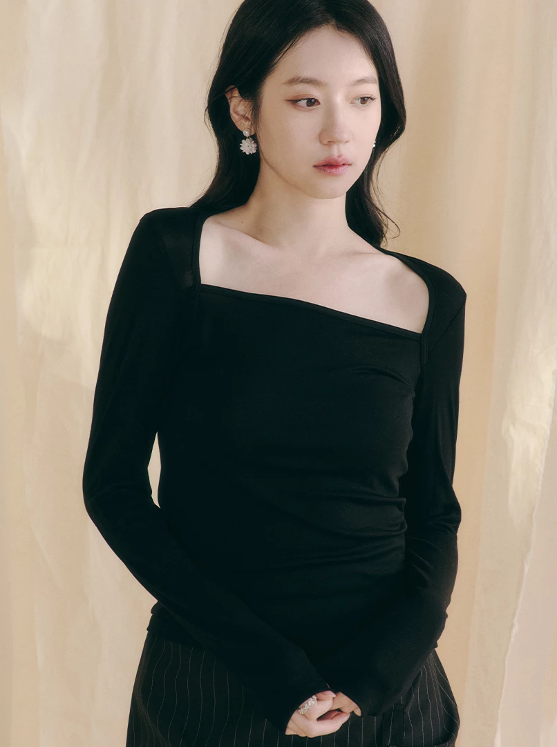 天絲方領長袖上衣