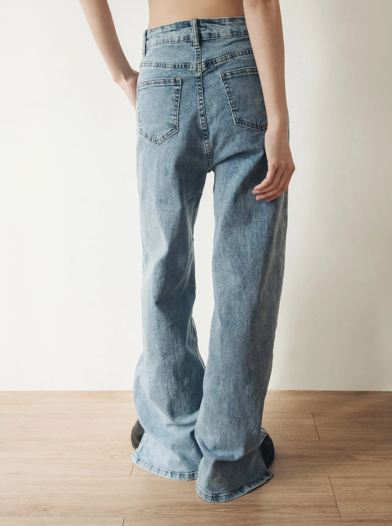 剪接俐落修身牛仔褲(短)