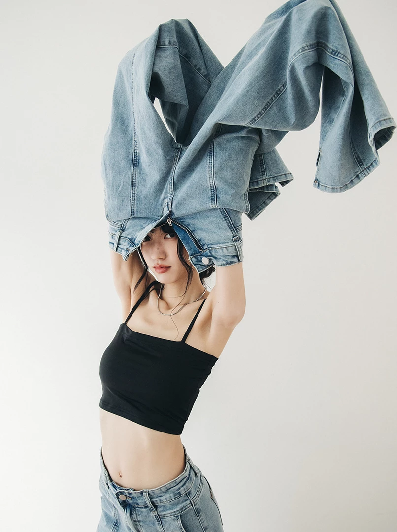 剪接俐落修身牛仔褲(短)