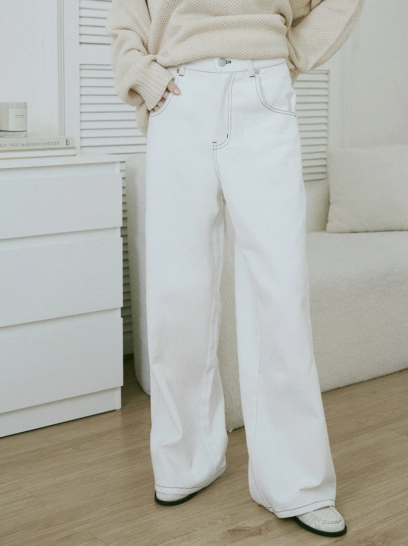 明線輪廓直筒牛仔褲