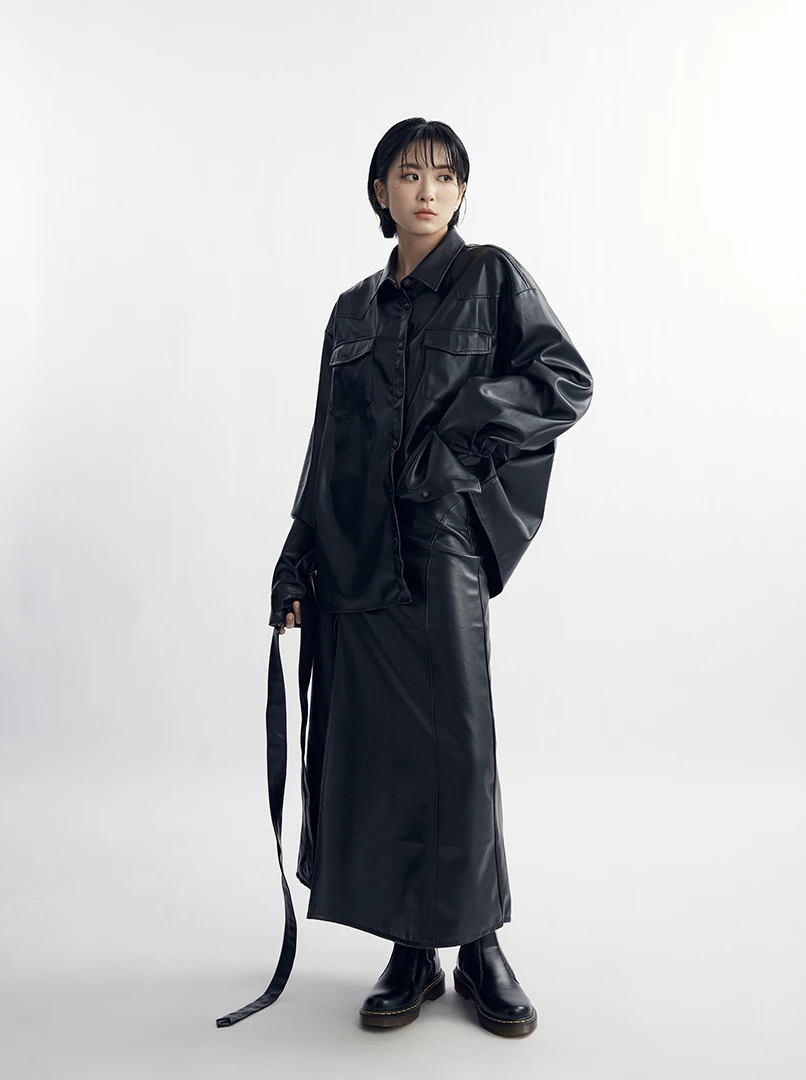 Red聯名開衩皮革長裙