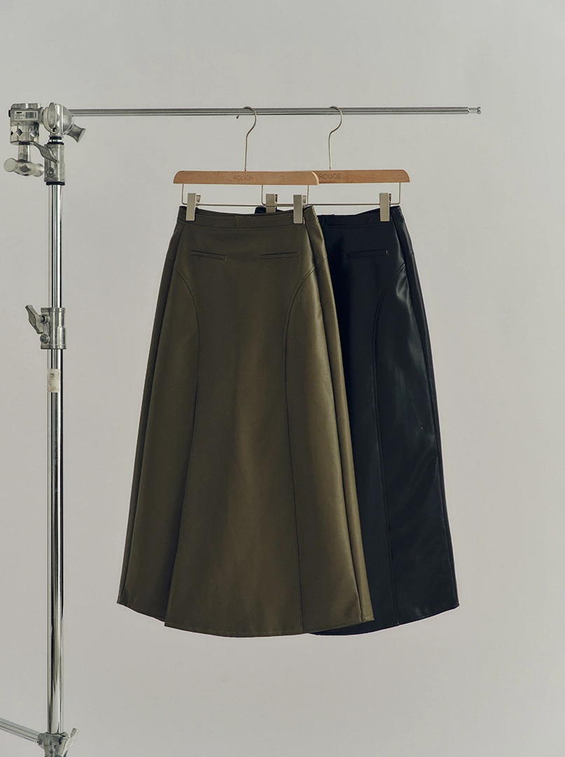 Red聯名開衩皮革長裙