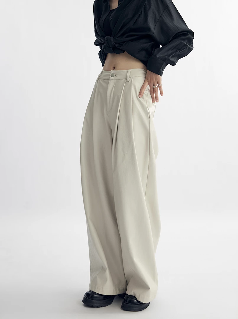 Red聯名雙褶皮革闊腿褲