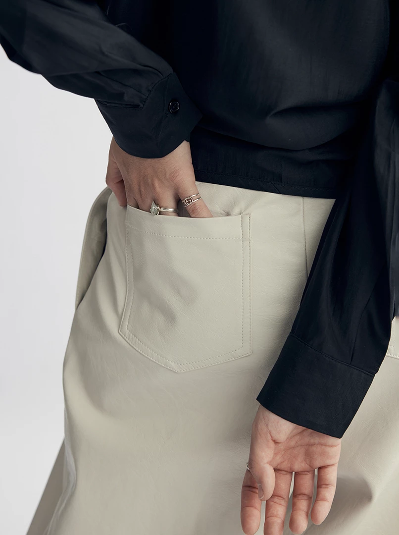 Red聯名雙褶皮革闊腿褲