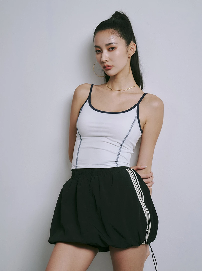 兩側織帶條紋設計短褲