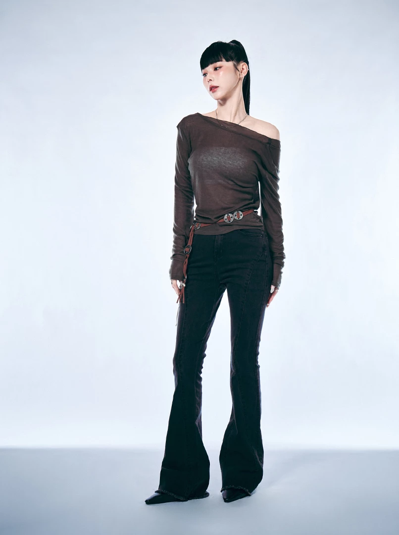 剪接設計線極瘦喇叭褲