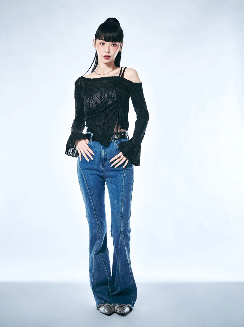 剪接設計線極瘦喇叭褲