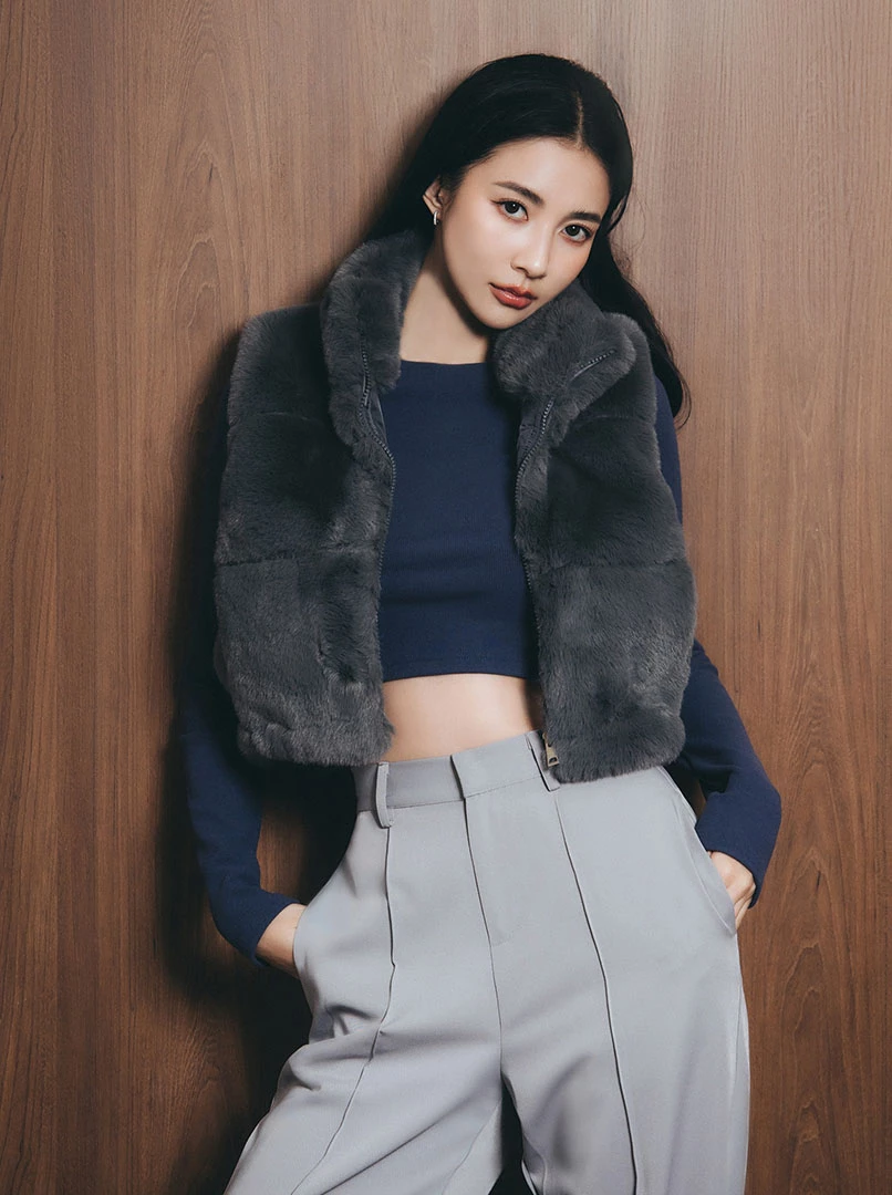 仿貂毛立領短版背心