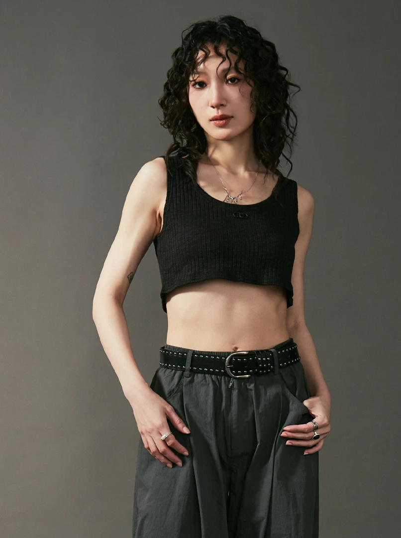 坑條短版小背心