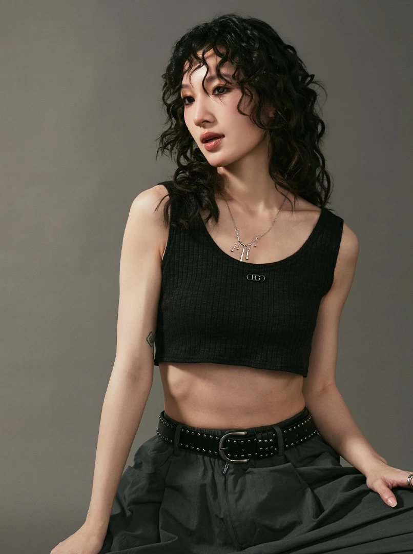 坑條短版小背心