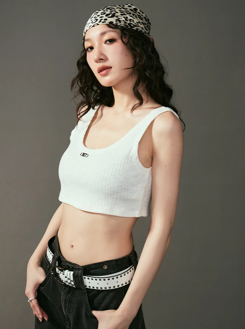 坑條短版小背心