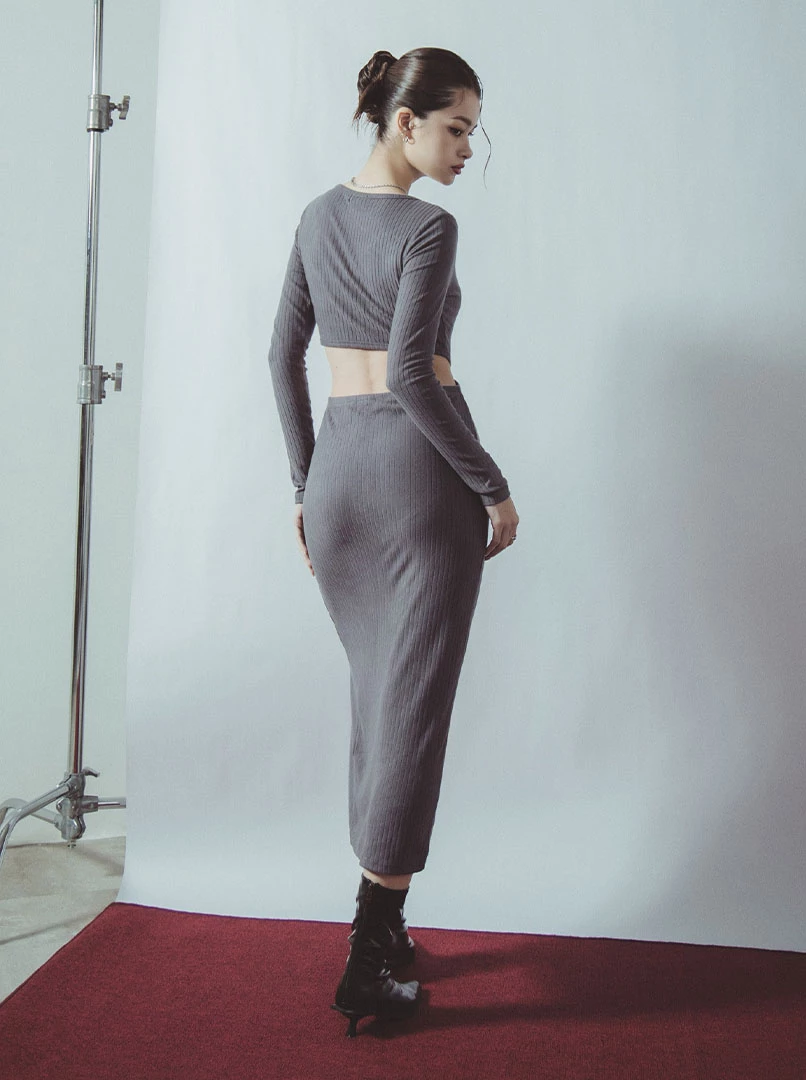 露腰合身開叉針織洋裝