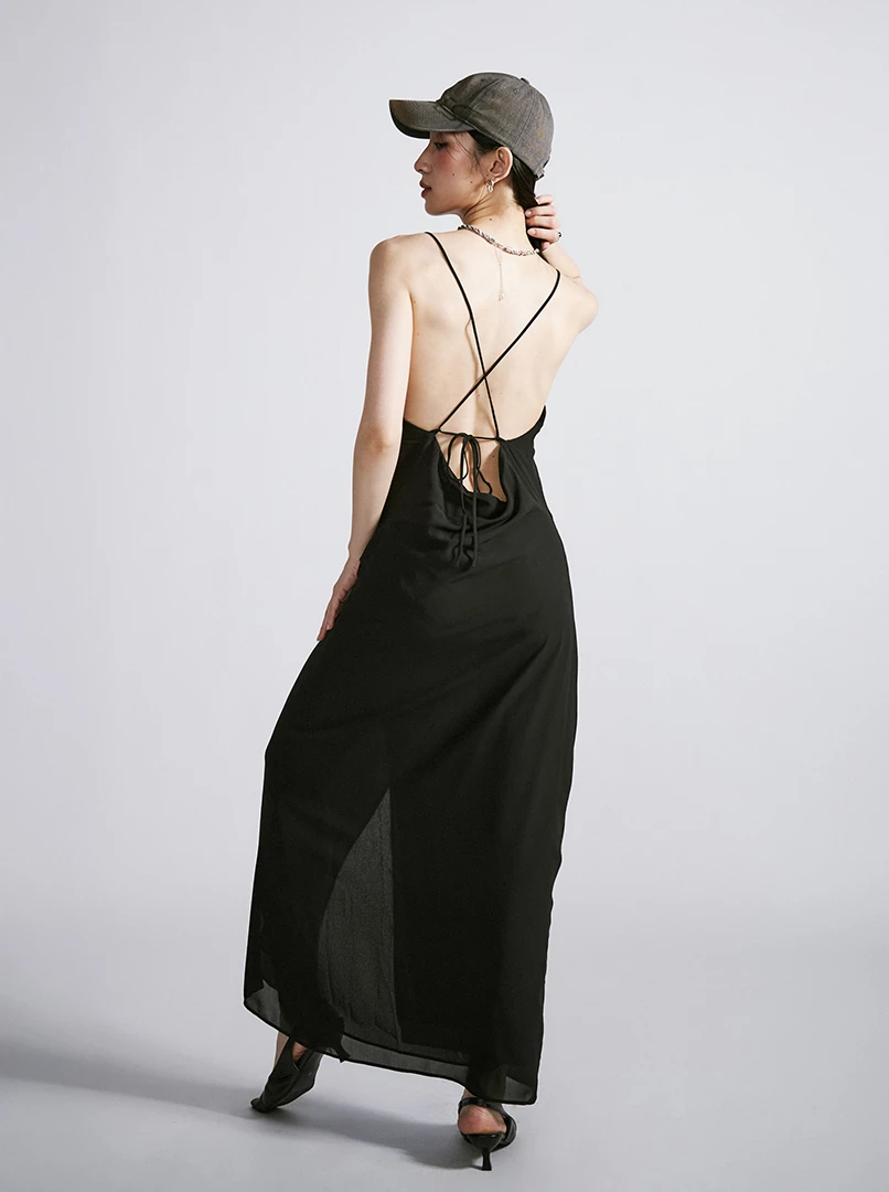 極美露背連身長洋裝