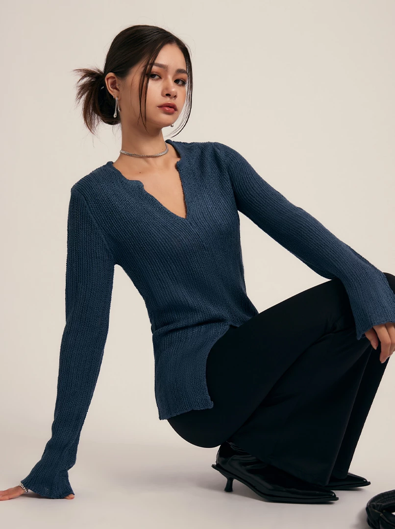 顯瘦開岔針織上衣