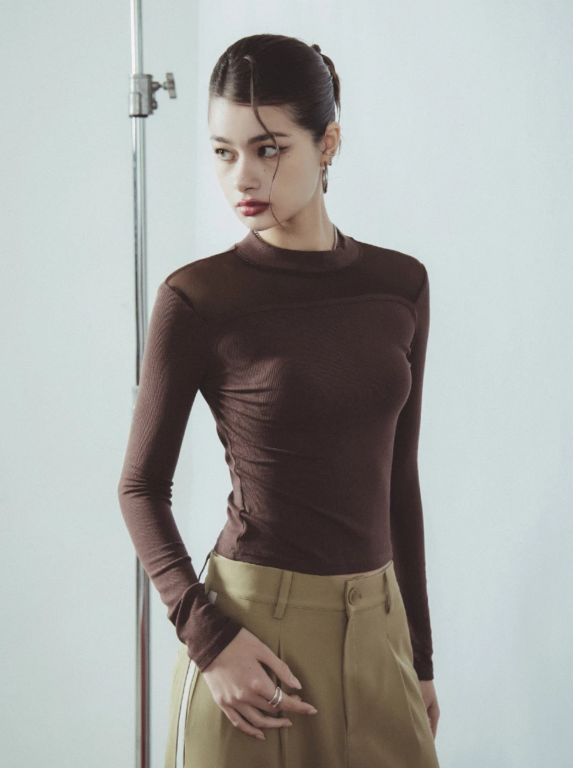 半高領拼接網紗上衣