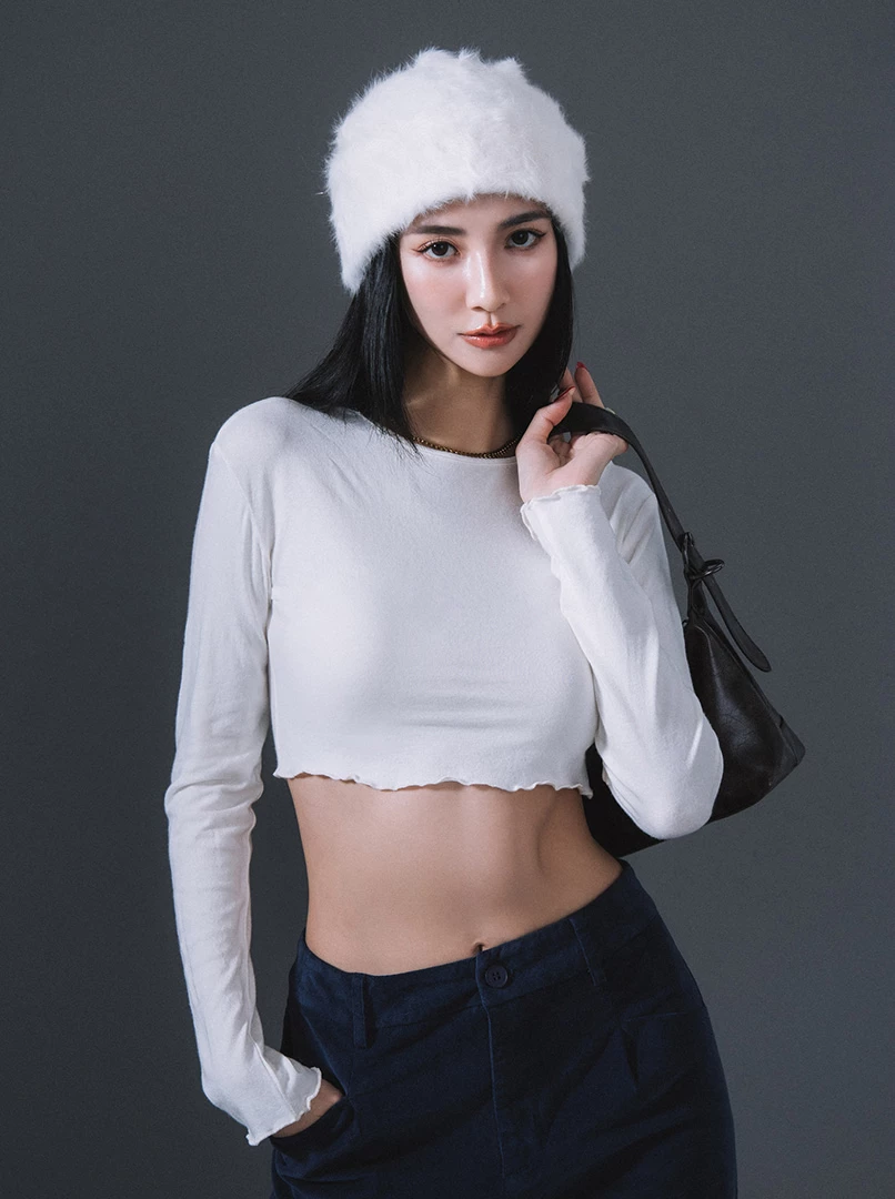 圓領木耳邊薄棉打底衫