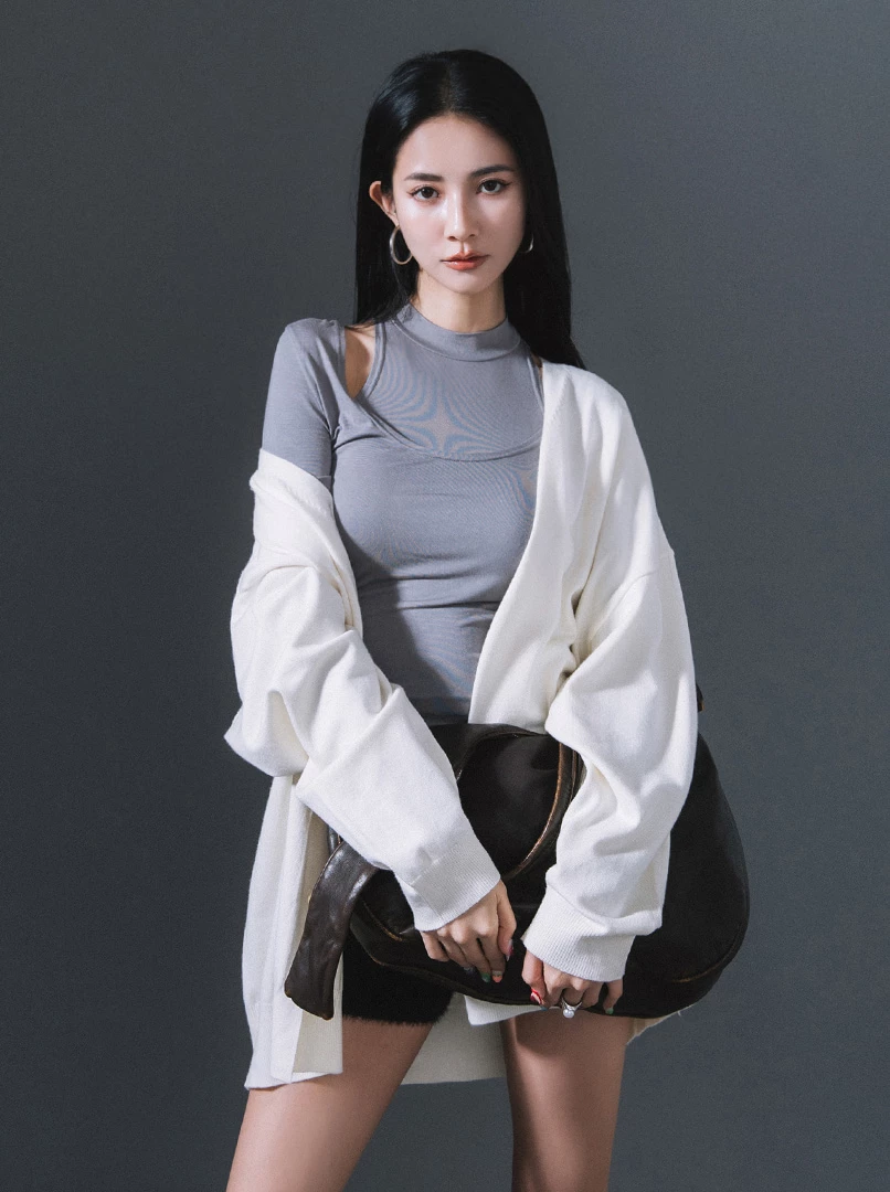 微高領兩件式疊穿上衣