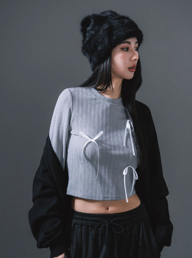 立體蝴蝶結圓領上衣