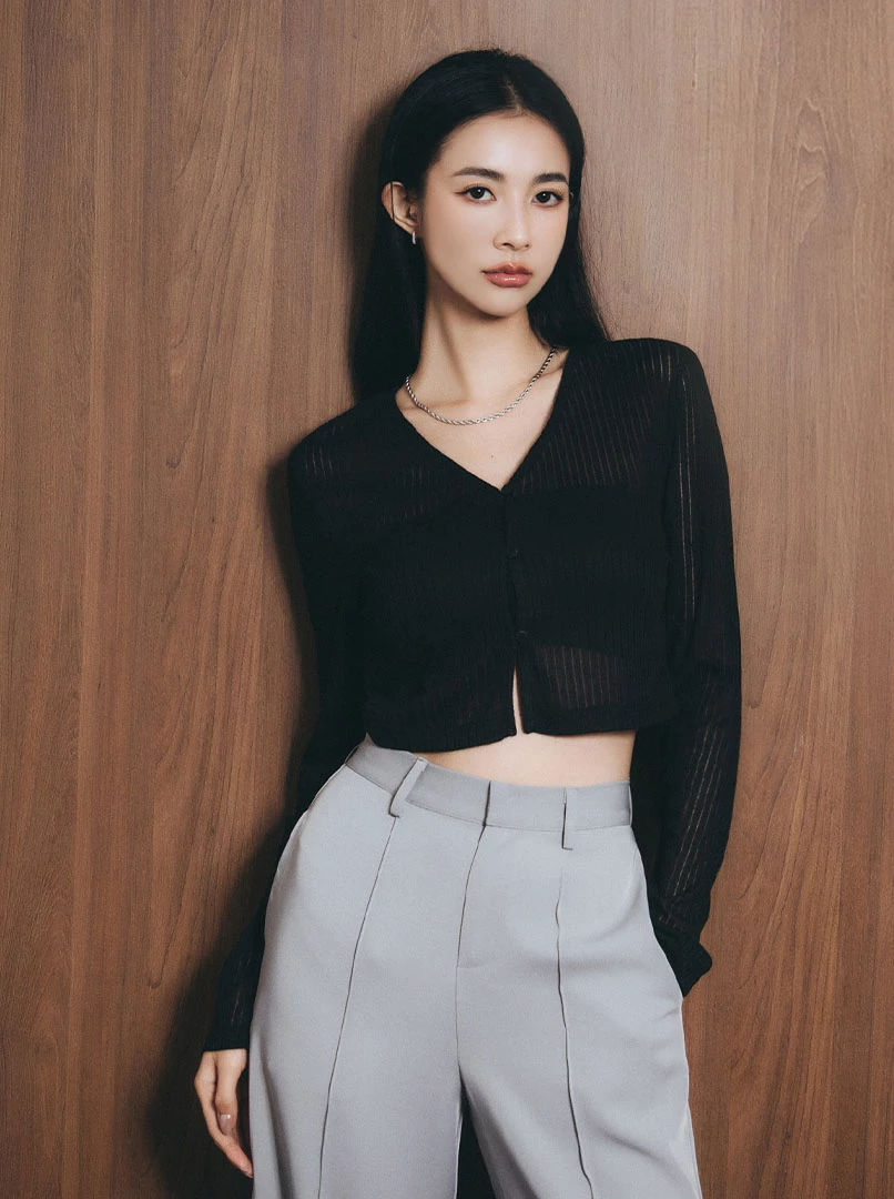 V領前釦兩穿上衣'