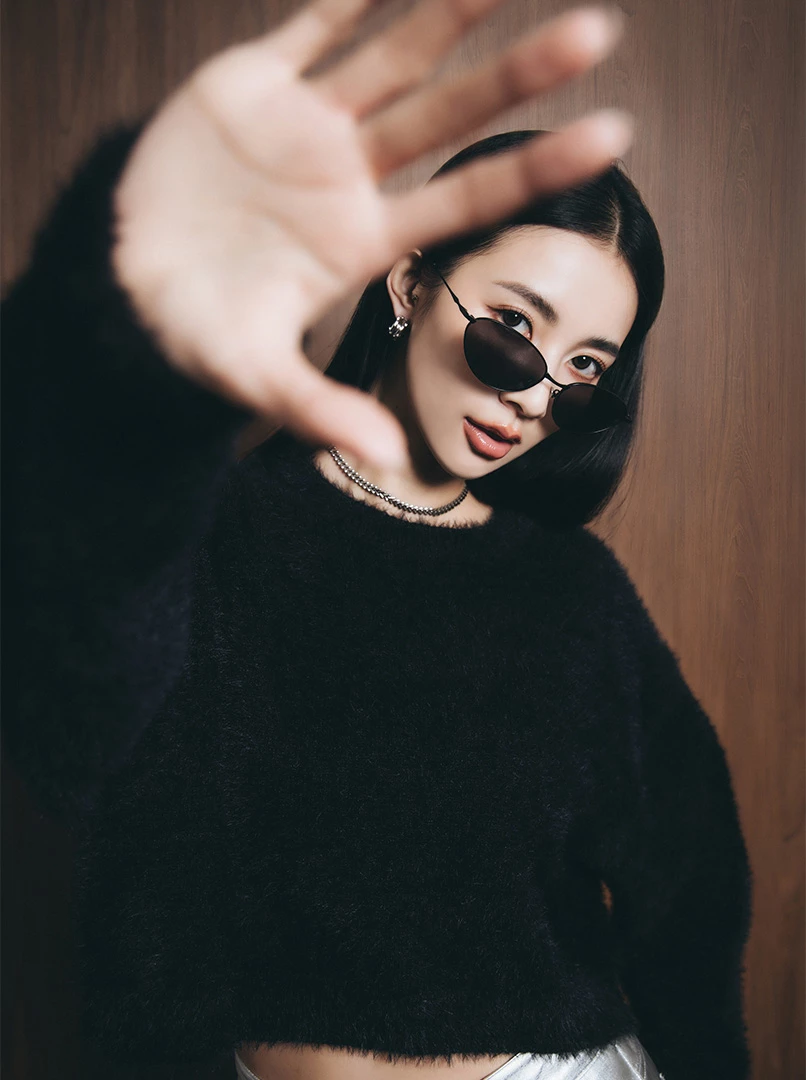 短版水貂毛純色毛衣