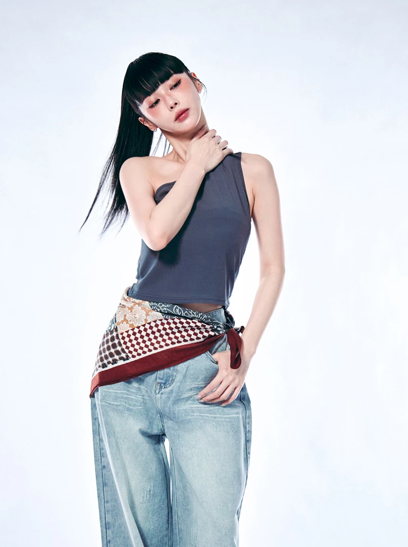 歐美斜肩透膚背心上衣