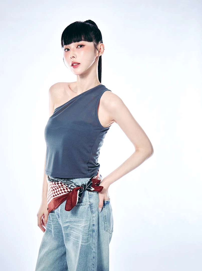 歐美斜肩透膚背心上衣