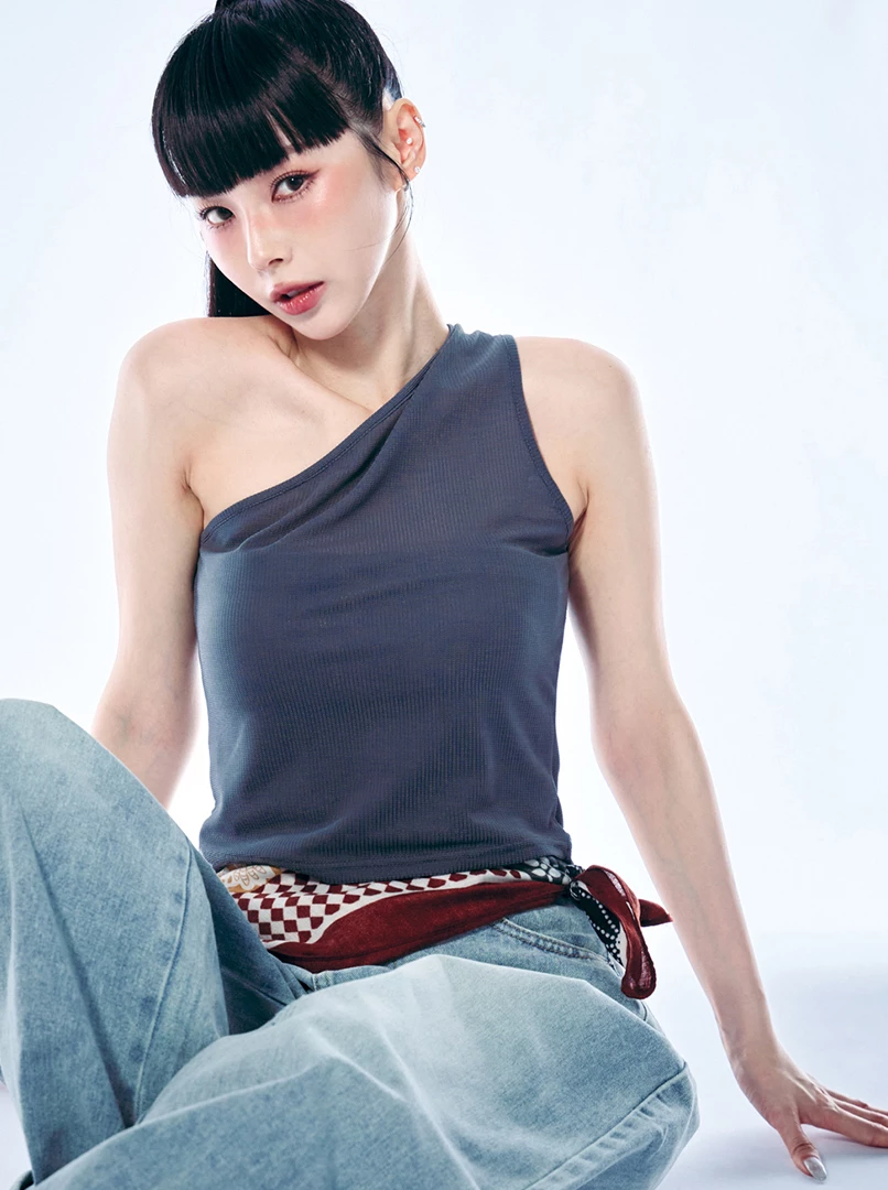 歐美斜肩透膚背心上衣